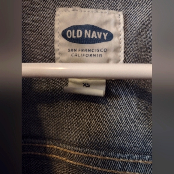 Women's Old Navy Jean Jacket - Picture 3 of 3
